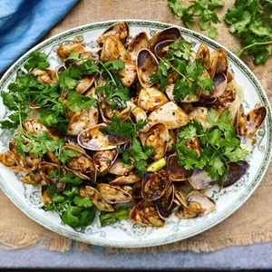 Wild black pepper pipis