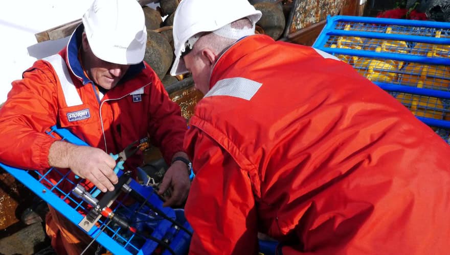 CSIRO scientists measuring orange roughy with an Acoustic Optical System (AOS)