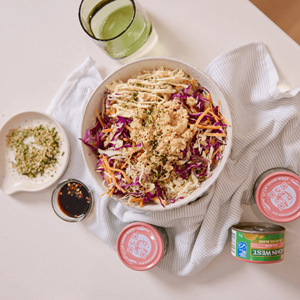 One-hand salmon power bowl perfect for new mums
