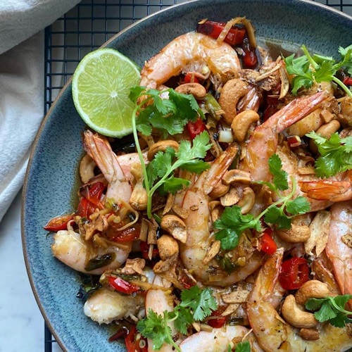 Wild grilled prawns with charred chilli dressing and crispy cashews
