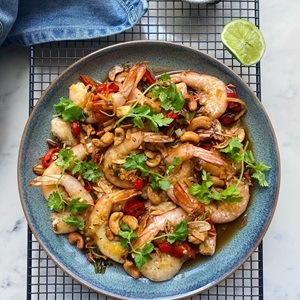 Wild grilled prawns with charred chilli dressing and crispy cashews