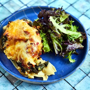 Lasagnes de poisson avec chou-fleur, épinards et fromage cottage