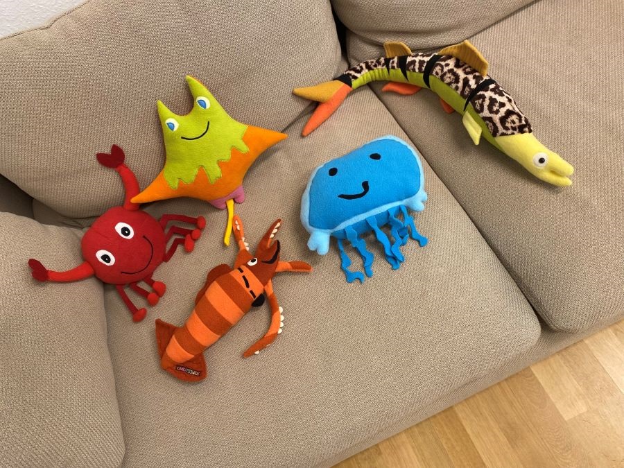 Marine cuddly toys