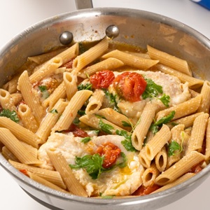 Tomaattinen kalapasta