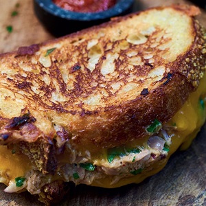 Überbackene Thunfisch-Sandwiches mit Ketchup