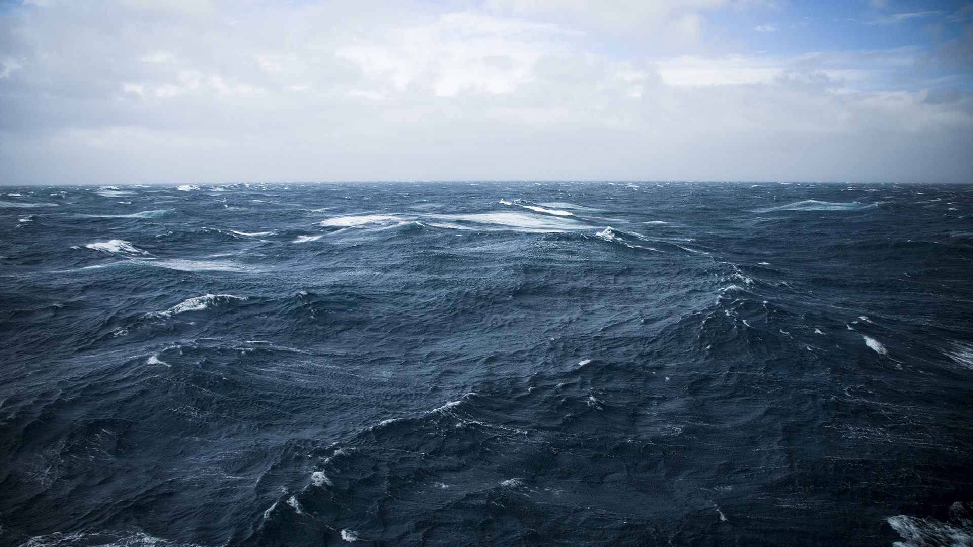 Течение южных ветров. Северный Атлантический океан. Вода в Атлантическом океане. Северный тихий океан. Холодное море.