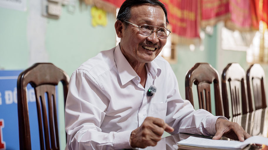 Ben Tre clam - Mr Cao Văn Viết, Chairman of the Bến Tre Fisheries Association Mr Cao Văn Viết, Chairman of the Bến Tre Fisheries Association