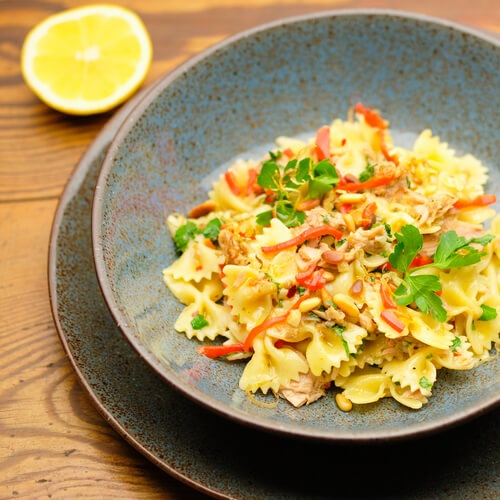 Thunfisch Nudeln mit Knoblauch und Peperoncino