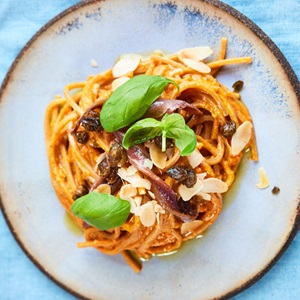 Cantabrian Anchovy pasta with red pepper pesto