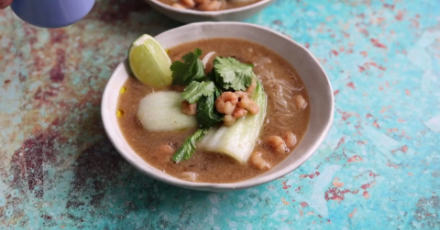 Coldwater Shrimp and Turmeric Soup with Vermicelli - Step 6