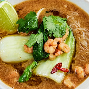 Coldwater Shrimp and Turmeric Soup with Vermicelli
