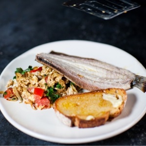 Grilled herring with Indonesian scrambled eggs
