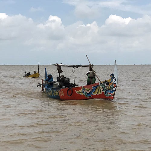 Empowering Indonesian shrimp fishers to improve their practices