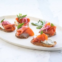 MSC NOBILO 2019-87_smoked salmon crostini 5x7_low res MSC NOBILO 2019-87_smoked salmon crostini 5x7_low res