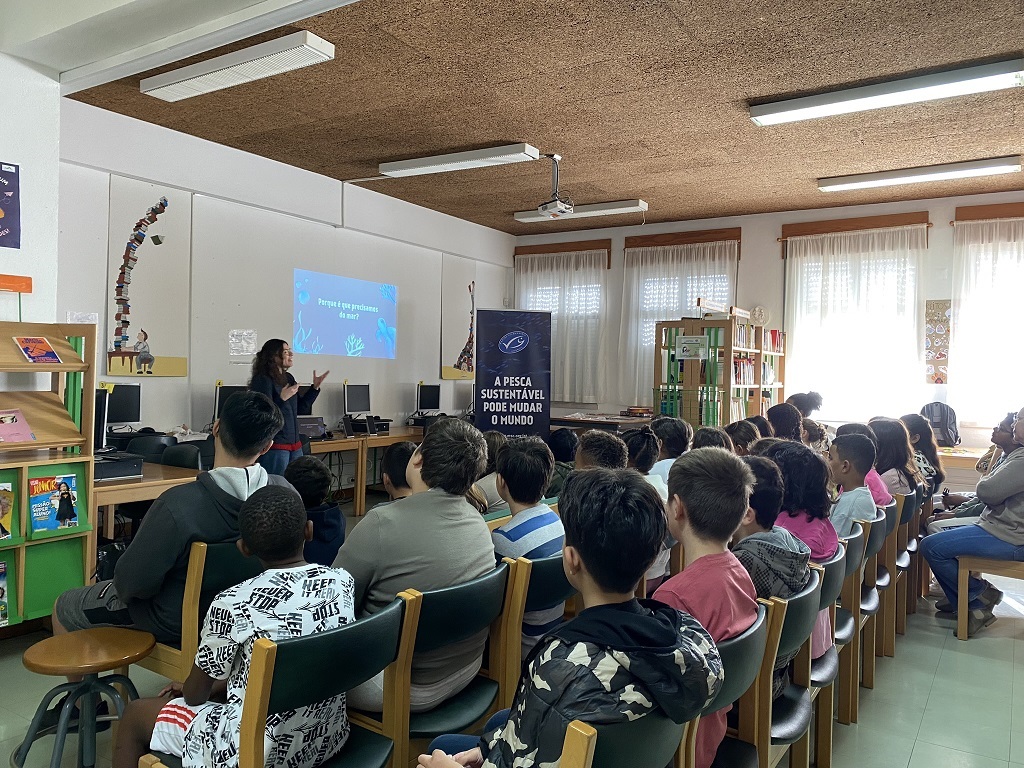 Palestra em a Escola da Costa de Caparica