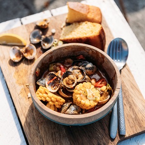 Surf ānā Turf Gumbo
