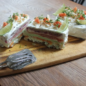 Martins smörgåstårta med asiatiska- och nordiska smaker