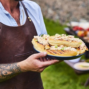 Crab roll with seaweed spiced mayo