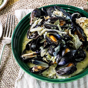 Mussels cooked in cider