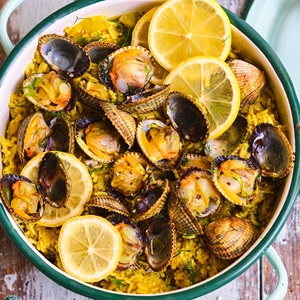Cockles and dill rice
