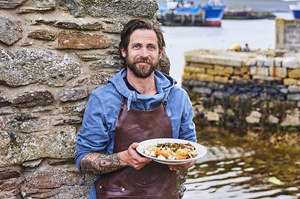James Strawbridge cooking MSC scallops