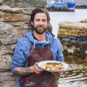 James Strawbridge cooking MSC scallops
